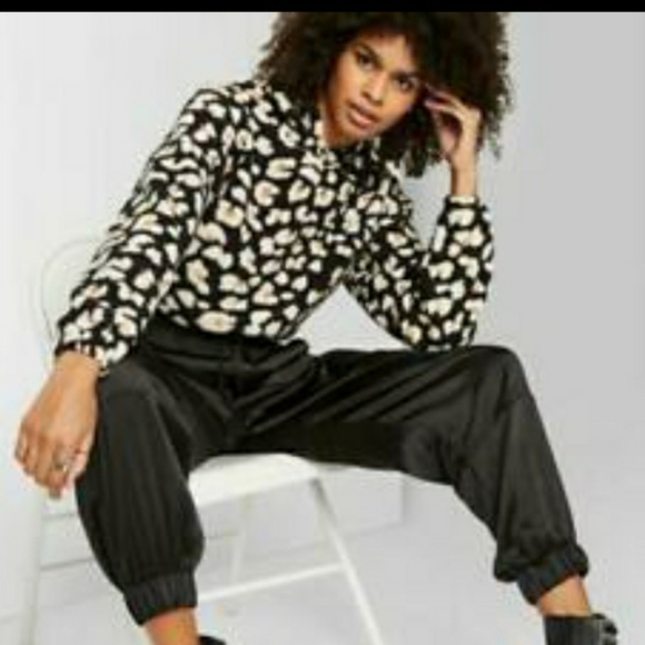 *NEW! HOODED CHEETAH SHERPA SWEATSHIRT TOP HOODIE LOUNGE SMALL - Picture 3 of 6